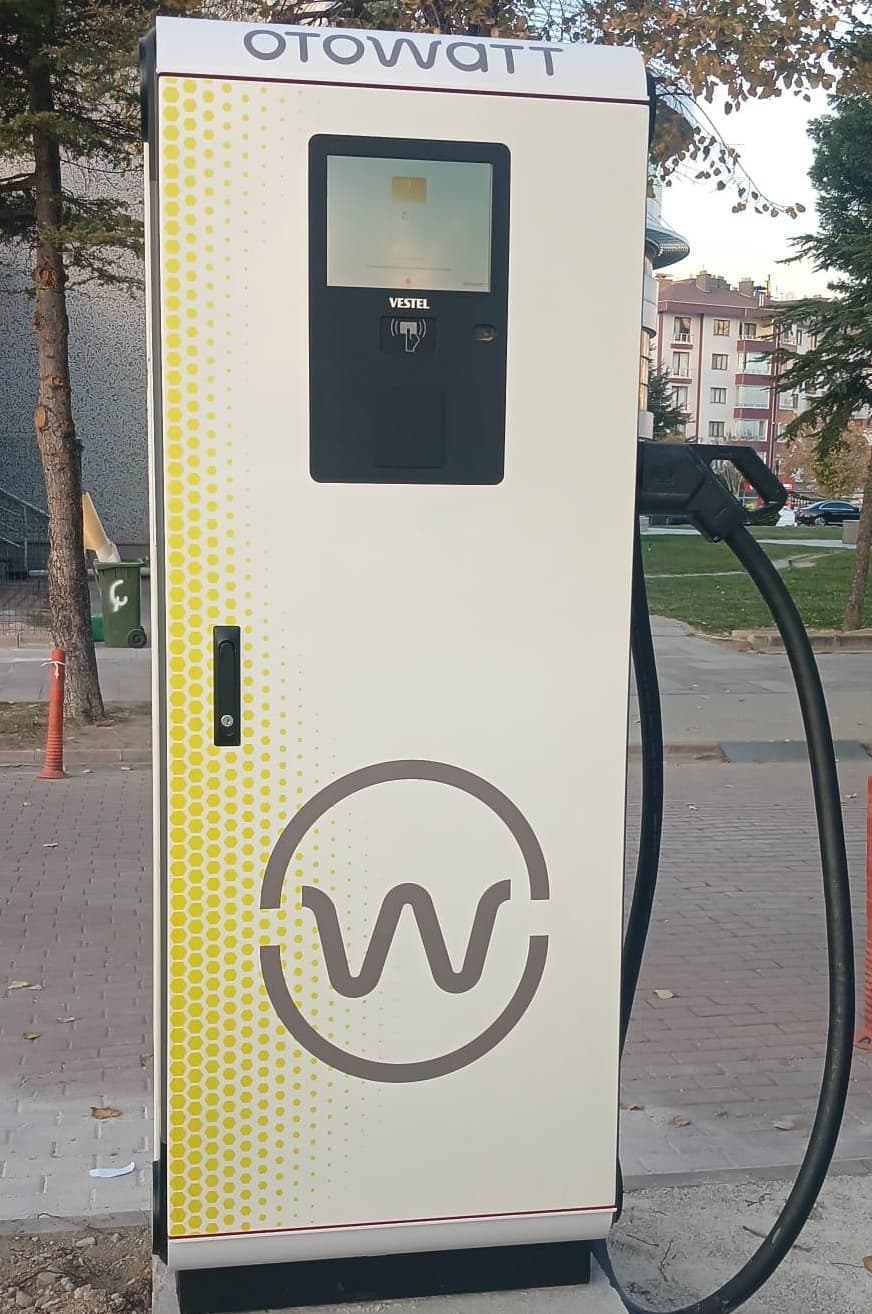 Başkent Üniversitesi Konya Hastanesi'nde Hızlı ve Güvenilir Şarj Hizmeti Başladı!